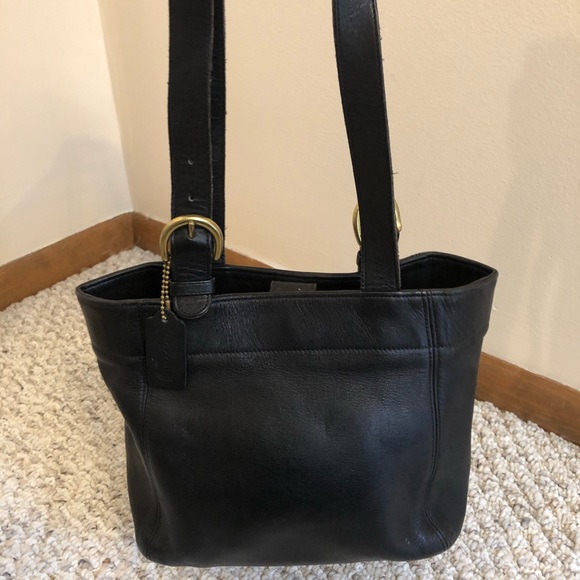 Coach Handbags - Vintage Coach shoulder bag.